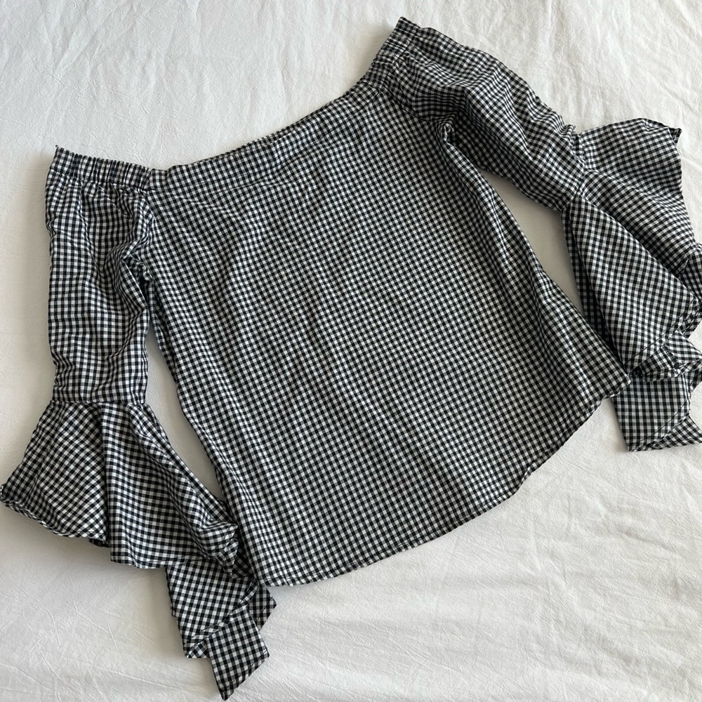 Plaid top